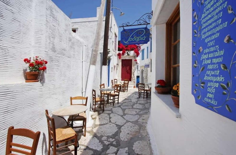 Tinos Pyrgos Tour - Guides and Commentary