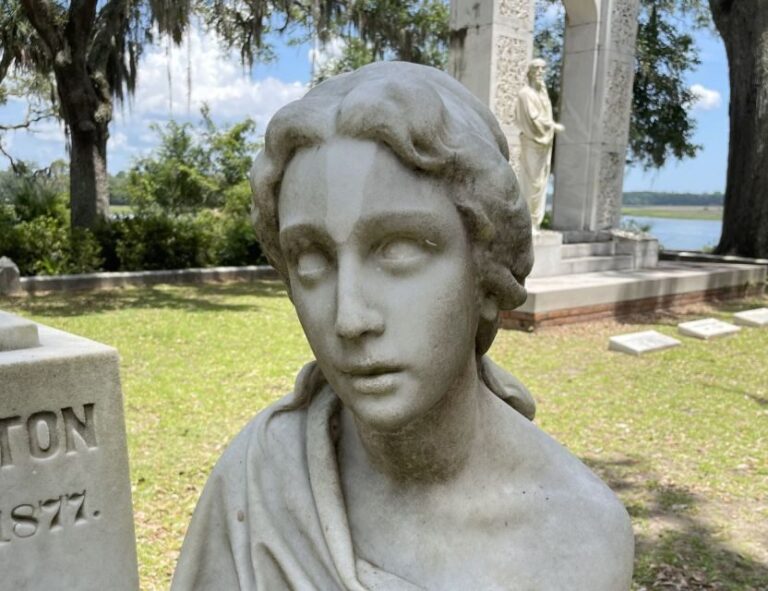 Tombs of Savannah: Bonaventure Cemetery Experience - An In-Depth Look at the Bonaventure Cemetery Tour