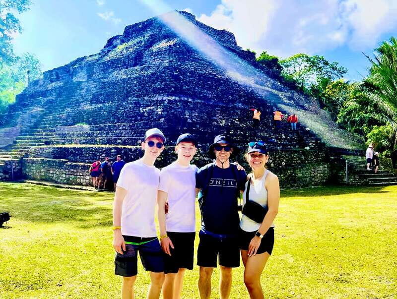 Top Experience: Bacalar & Chacchoben All-Inclusive From Costa Maya - Chacchoben: Walking Among Ancient Temples