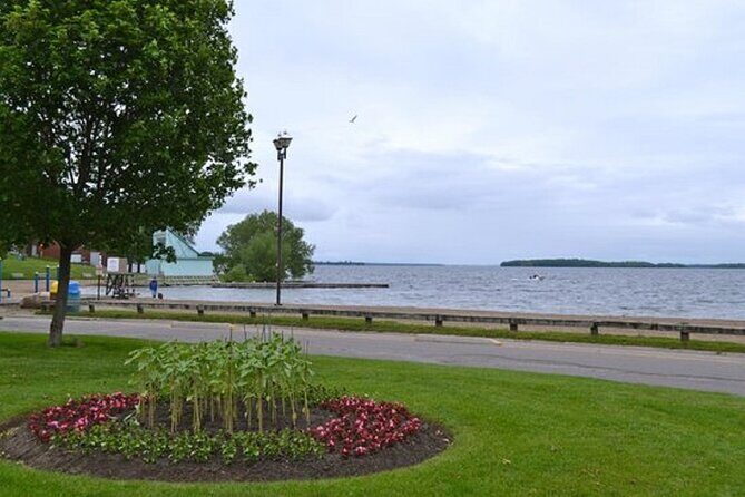 Toronto 4 Day Small Group Tour - What’s Included and What’s Not