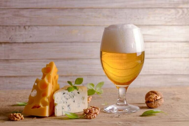 Toronto: Distillery District Beer and Cheese Tasting Tour - What’s Included and What to Expect