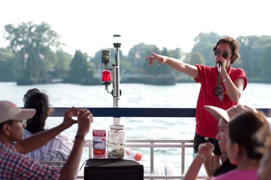 Toronto: Guided Harbour and Islands Sightseeing Cruise - Who Will Love This Tour?