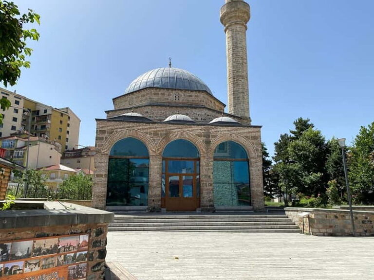 Tour of City - Deep Dive into the Itinerary