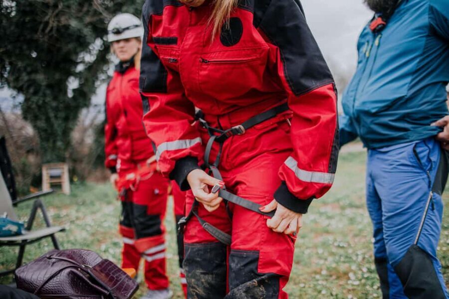 TOUR THE UNDERGROUND WITH NO EXPERIENCE REQUIRED Abseil tour - The Abseiling Experience — No Experience Required