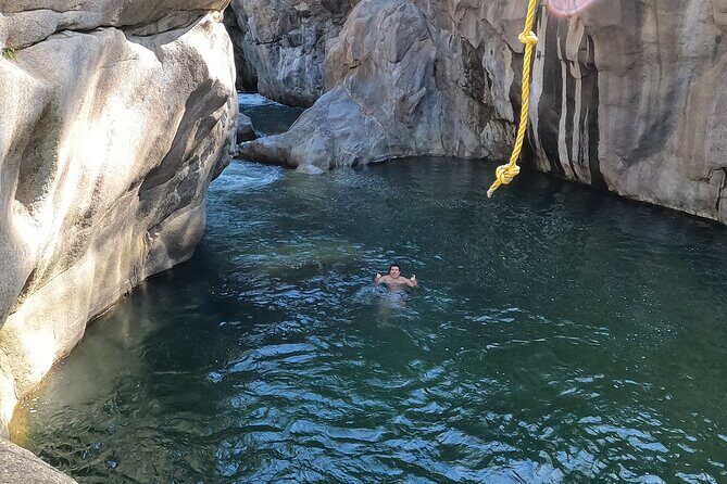 Trail to the Waterfall: A Journey to the Essence of Nature - Practical Tips for Your Adventure