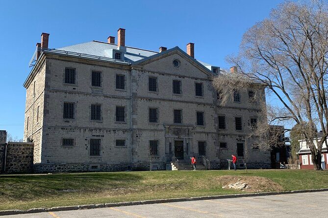 Trois-Rivières Self-Guided Walking Tour and Scavenger Hunt - Practical Considerations