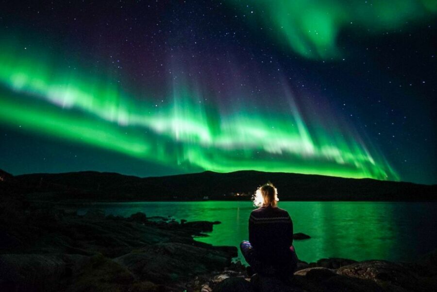 Tromsø: Northern Lights by Minibus with Photos & bodysuits - An In-Depth Look at the Northern Lights Minibus Tour from Tromsø
