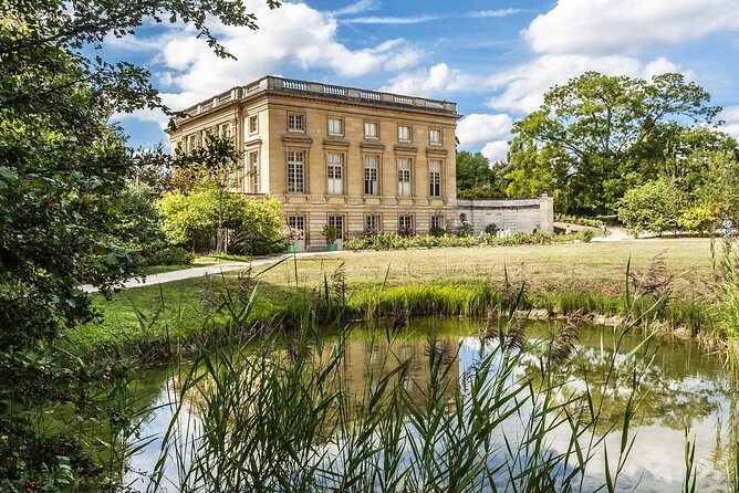 Versailles Palace and Park Private Guided Day Tour from Paris - Transportation and Group Size: Why It Matters