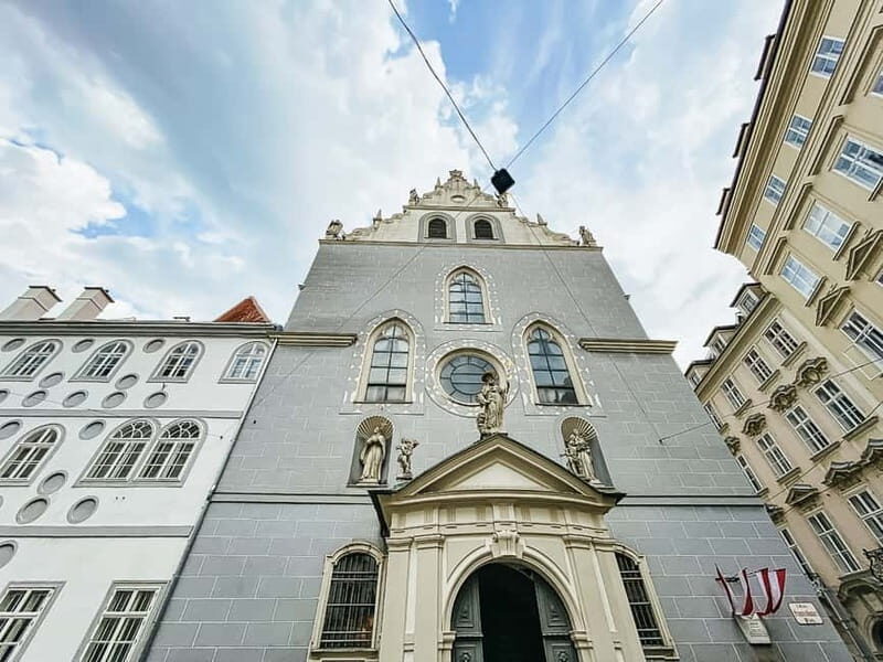 Vienna: Hidden Secrets and Local Stories Walking Tour - The Experience: What You Can Expect in Practice