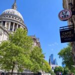 Welcome to London Tour with Borough Market Lunchbreak - Crossing Westminster and Westminster Abbey