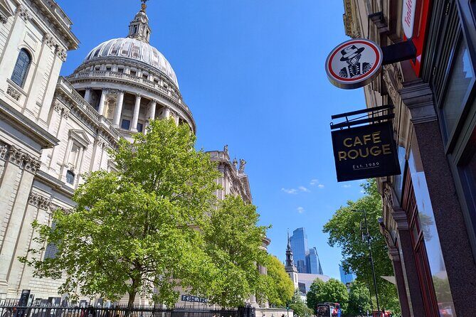 Welcome to London Tour with Borough Market Lunchbreak - Crossing Westminster and Westminster Abbey