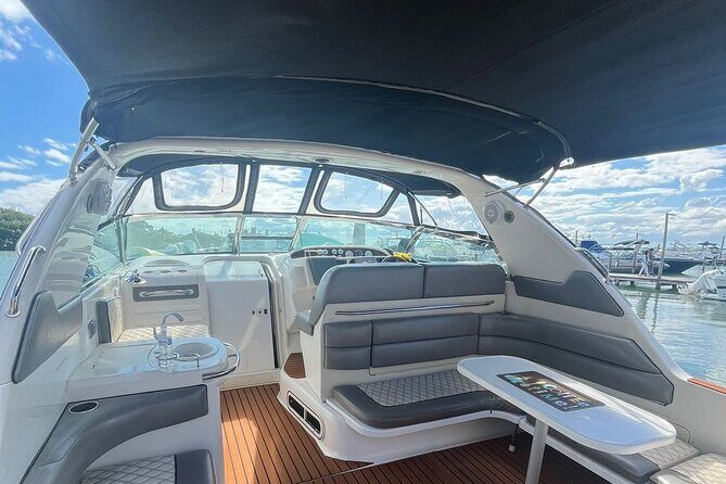 Yacht rental in Cancun - Why Choose This Yacht Rental?