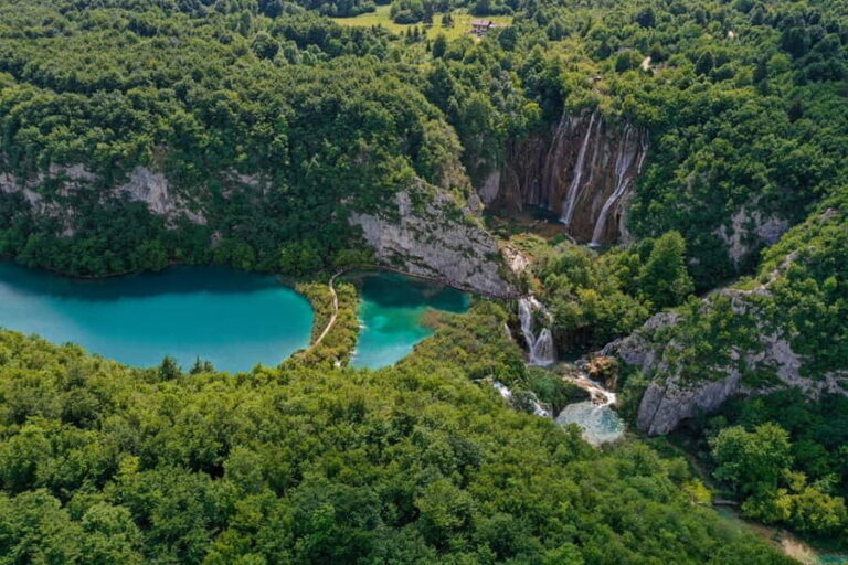 Zadar: Plitvice Lakes Guided Full-Day Trip with a boat ride - Who is This Tour Best Suited For?