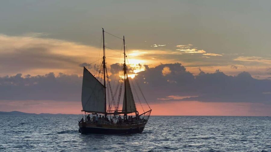 Zadar: Sunset Cruise on Traditional Boat with Wine - Why This Tour Offers Great Value