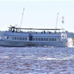 1.5-Hour Charleston Harbor Cruise with Live Narration - What the Reviews Reveal