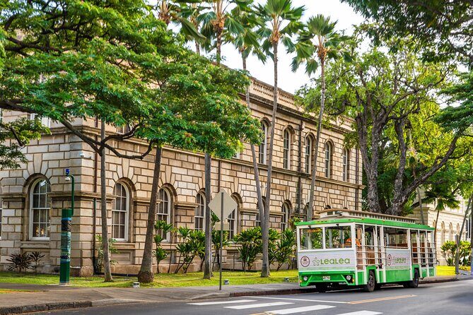 1 Day Pass LeaLea Trolley and Waikiki Trolley Pink Line - An In-Depth Look at the Oahu Trolley Experience
