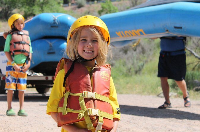2-Hours Glenwood Springs Short and Mild Family Raft Trip - What You’ll See and Experience
