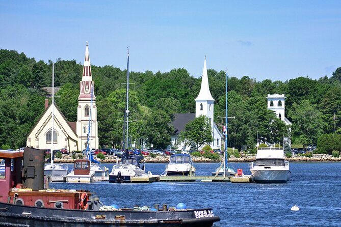 5 Hours Peggys Cove,Mahone Bay, Lunenburg Tour - Perfect For...