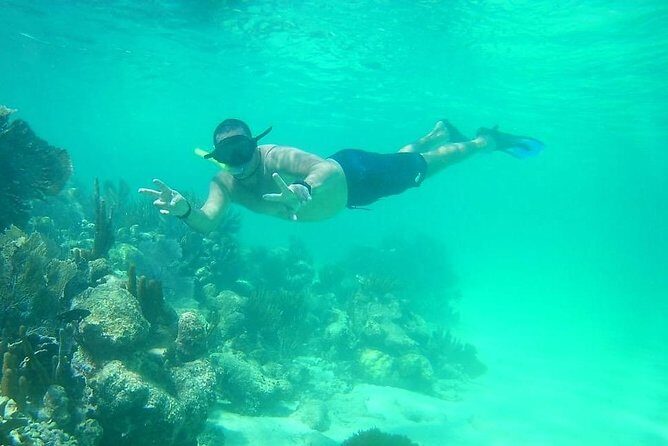 A beach day with open bar, lunch and snorkeling LOS ARRECIFES RESTAURANT - The Details of the Experience