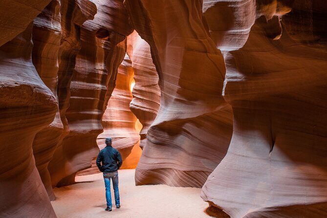 Antelope Canyon and Horseshoe Bend Tour from Sedona - Starting in Sedona: The Scenic Prelude