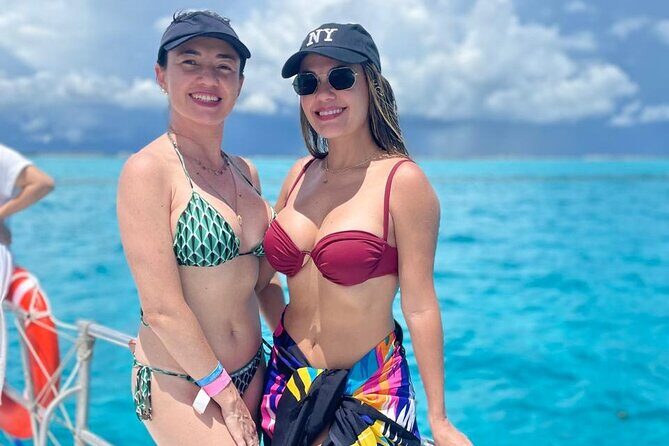 Best Catamaran Isla Mujeres tour with Open bar, lunch, snorkel - Who Will Love This Tour?