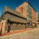 Boston Revolutionary Walking/Boat Tour; 1 if by Land, 2 if by Sea - Why This Tour Works