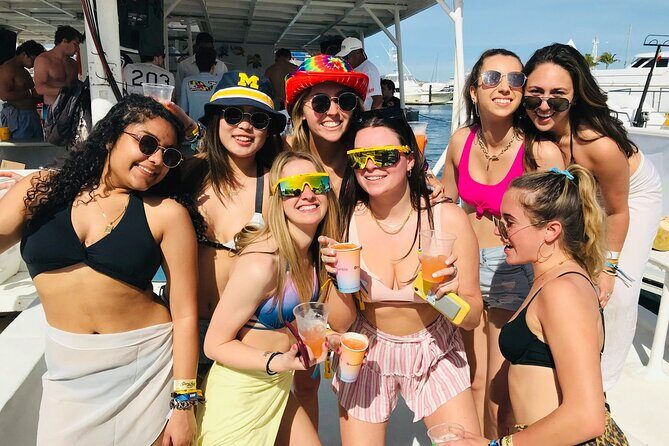 Cabo Catamaran  Snorkeling Tour & Coastal Views - An in-Depth Look at the Cabo Catamaran Experience  