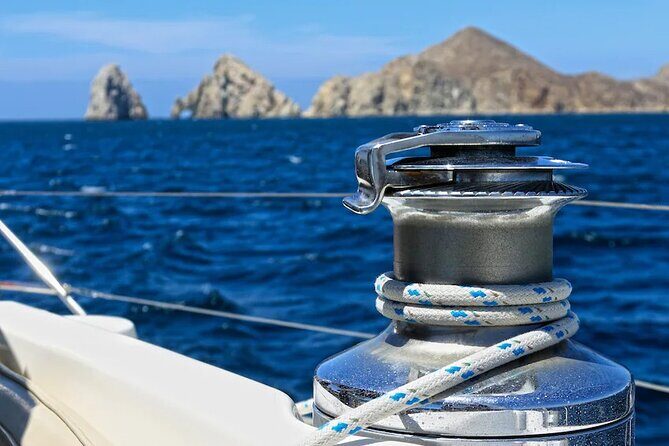 Cabo Snorkeling and Sailboat Tour with Lunch and Open Bar - Group Size and Atmosphere