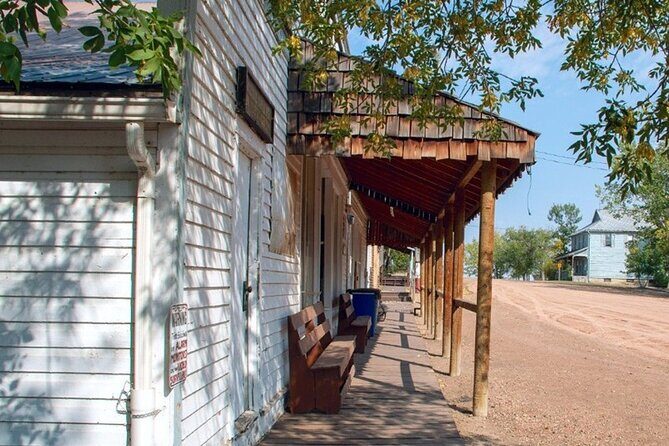 Canadian Badlands | Drumheller | Travel Back In Time in Jeep - Discovering the Heart of the Badlands