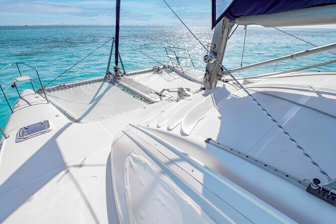 Catamaran Snorkeling with Openbar & Lunch Cancun to Isla Mujeres - FAQ