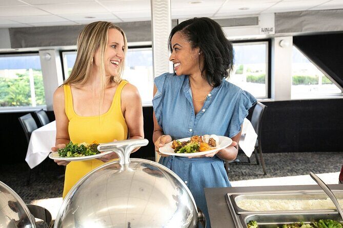 Chicago Signature Brunch Cruise on Lake Michigan - Included Amenities & Features