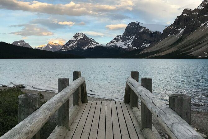 Columbia Icefield Parkway Peyto lake Bow lake Day Trip - Stop 1: Bow Lake
