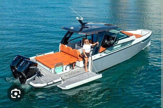 ELEGANT LUXURY MOTOR YACHT PARTY (*No Hidden Fees*) - Is This Tour Worth the Price?