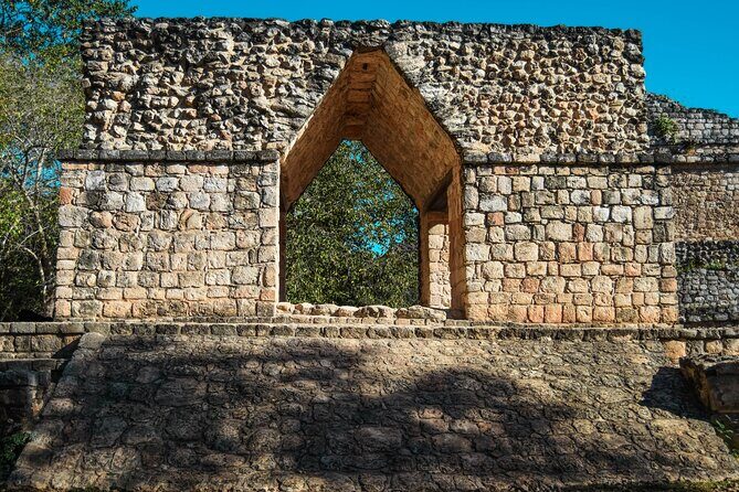 Explore the Mayan Ruins of Ek Balam, Valladolid and Sacred Cenote - Detailed Breakdown of the Itinerary