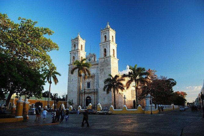 Full-Day Tour of Chichen Itza with Lunch from Cancun or Riviera Maya - Authenticity and Value