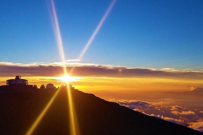 Haleakala's Best Sunset Tour with Dinner - Sunset at Haleakala: Breathtaking Views and Changing Colors
