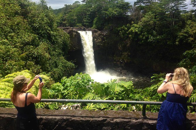 Hawaii Big Island Circle Small Group Tour: Waterfalls - Hilo - Volcano - Black Sand Beach - Transportation, Timing, and Group Dynamics