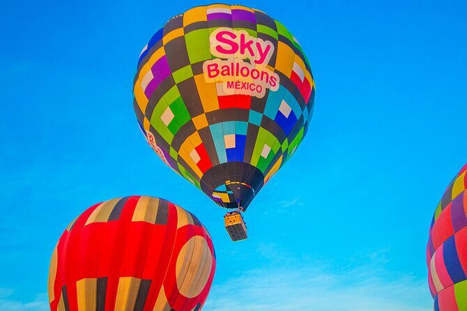 Hot Air Balloon Flight and Tour of the Majestic Pyramids - Authentic Experience Highlights & Tips