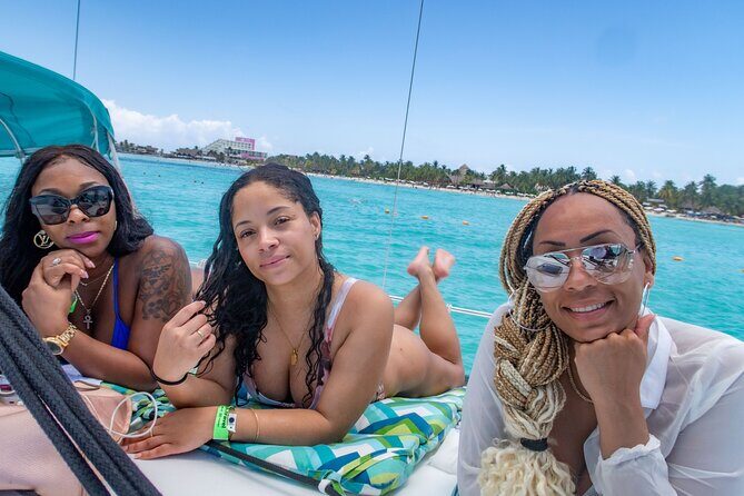 Isla Mujeres Basic Catamaran Tour with Snorkeling and Open Bar - The Island Stop: A Chance for Personal Discovery