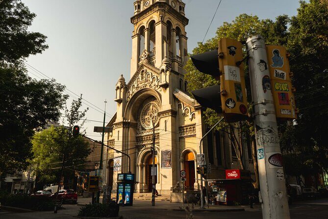 La Roma's Famous Sights and Local Lore: A Self-Guided Audio Tour - The Experience: What It Feels Like