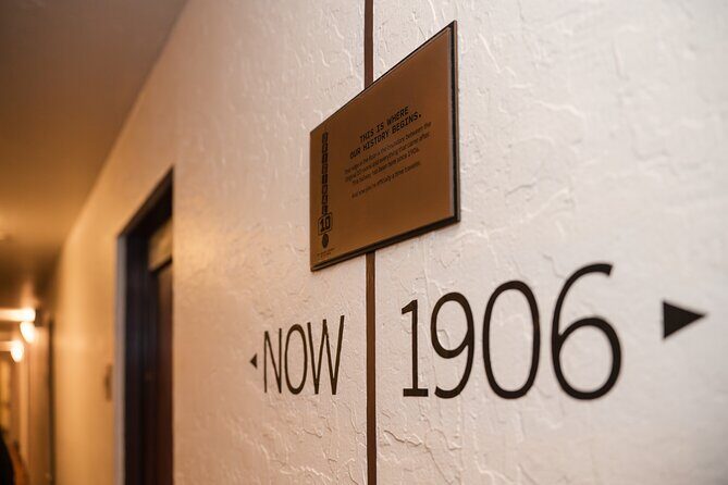 Las Vegas Night Tour Soiree-Burlesque, Cocktails, Keepsake Flask - Who Is This Tour Best Suited For?