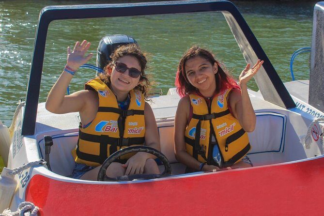 Live the experience of driving an Speedboat & Snorkel in CANCUN - An In-Depth Look at the Experience