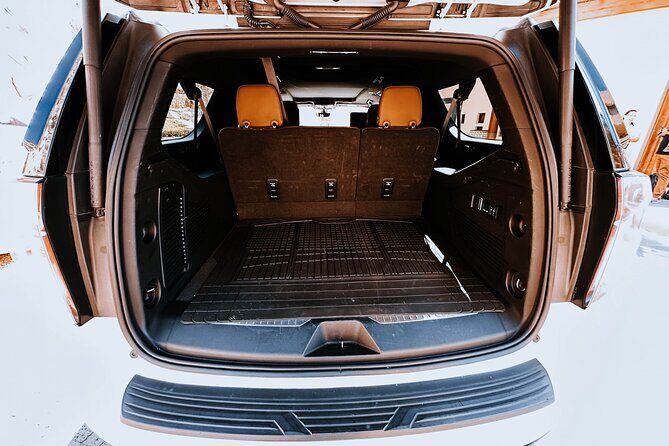 Los Cabos One Way Deluxe Suburban Transportation 5 pax - Why the Deluxe Suburban Transfer Works for Travelers