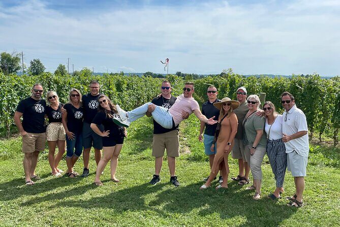 Lunch in the Vineyard: A Scenic Niagara Wine Tour Experience - Tasting and Food Inclusions