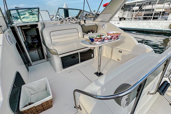 Luxury Yacht Charter and Arch Tour in Cabo San Lucas - What’s Included and What’s Not