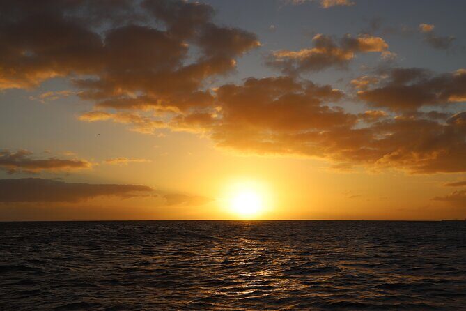 Mauna Kea Signature Sunset Coastline Cruise - Scenic Coastal Highlights