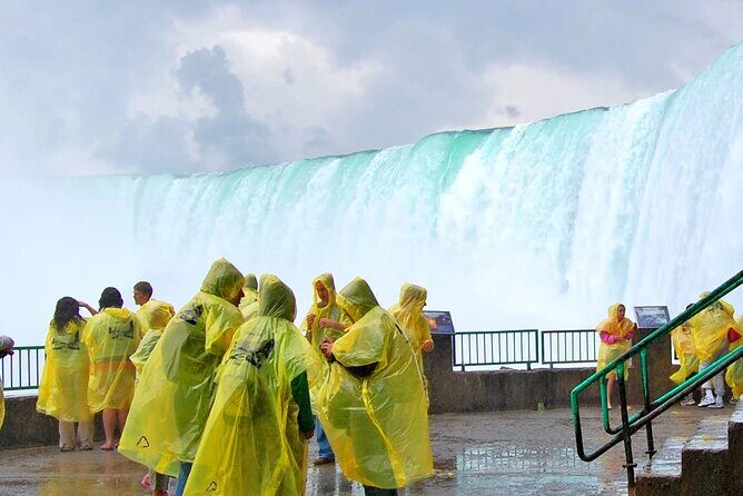 Niagara Falls Guided Vehicle Tour Canada - What Makes This Tour Stand Out?