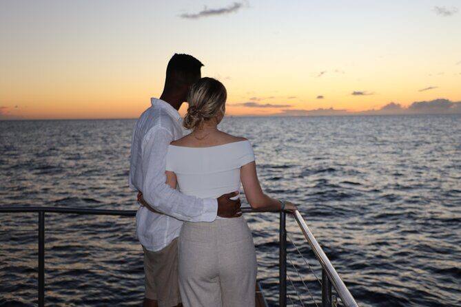 Oahu: Snorkel Sunset Cruise, Dolphin Watch with Hawaiian Buffet - Marine Life Encounters