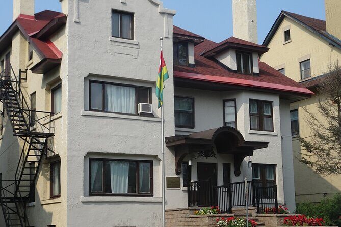 Ottawa Embassies self-guided walking tour & scavenger hunt - Who Should Consider This Tour?