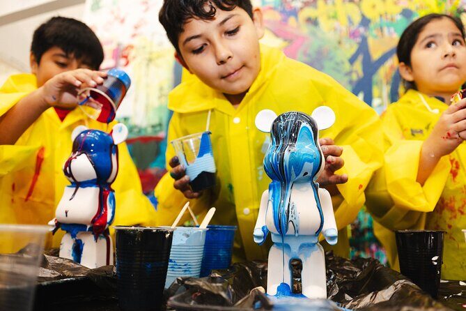 Private Bear Painting Class in Chicago - The Venue and Location